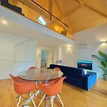 Domus 210 Duplex شقة بورتو